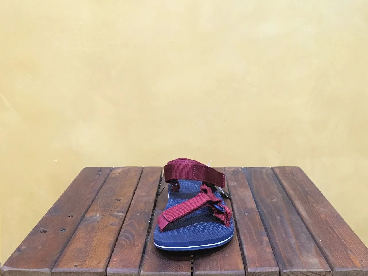 1004004 RRBL Teva Original Universal Sandal Rhubarb Blue