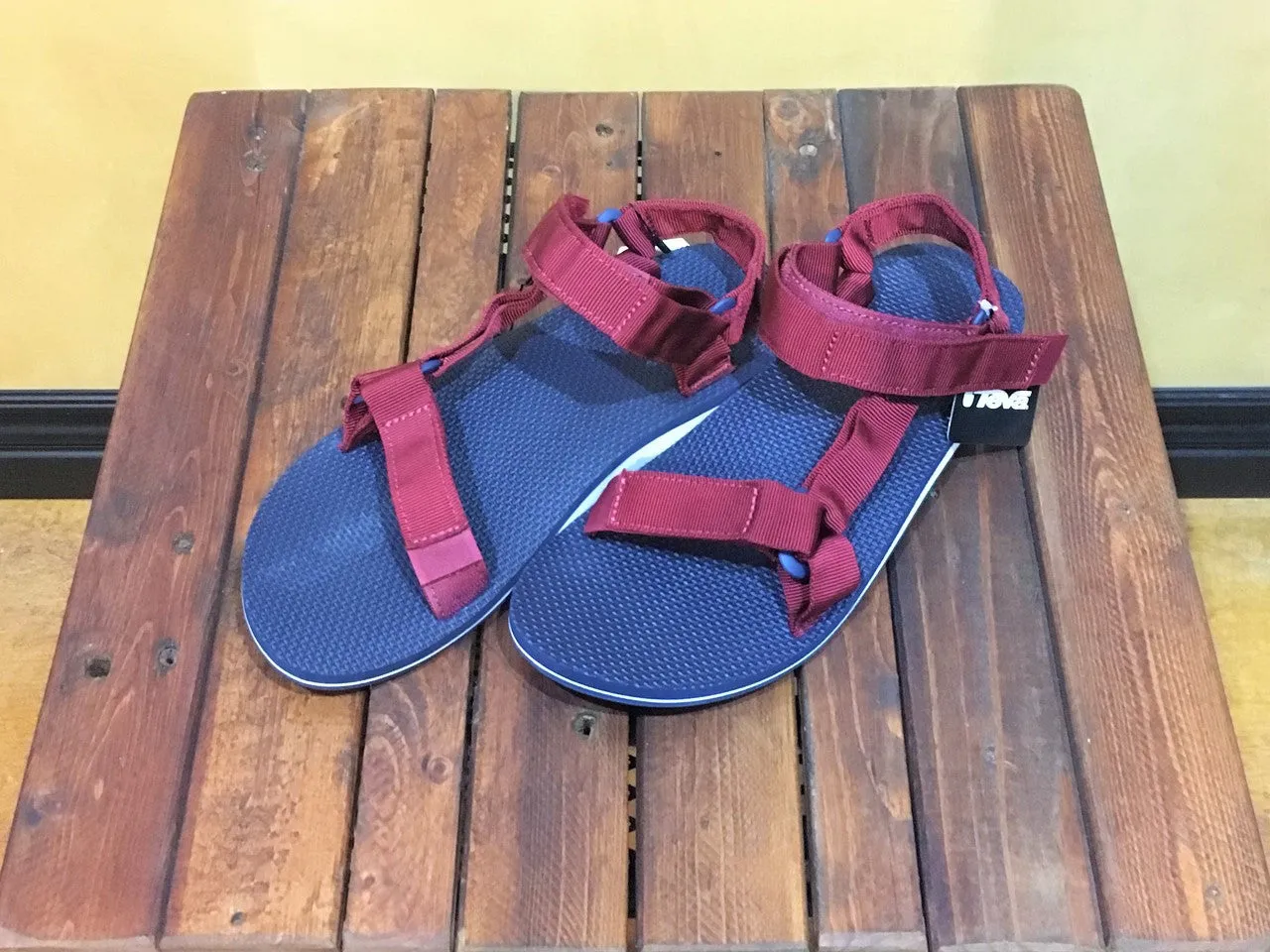 1004004 RRBL Teva Original Universal Sandal Rhubarb Blue