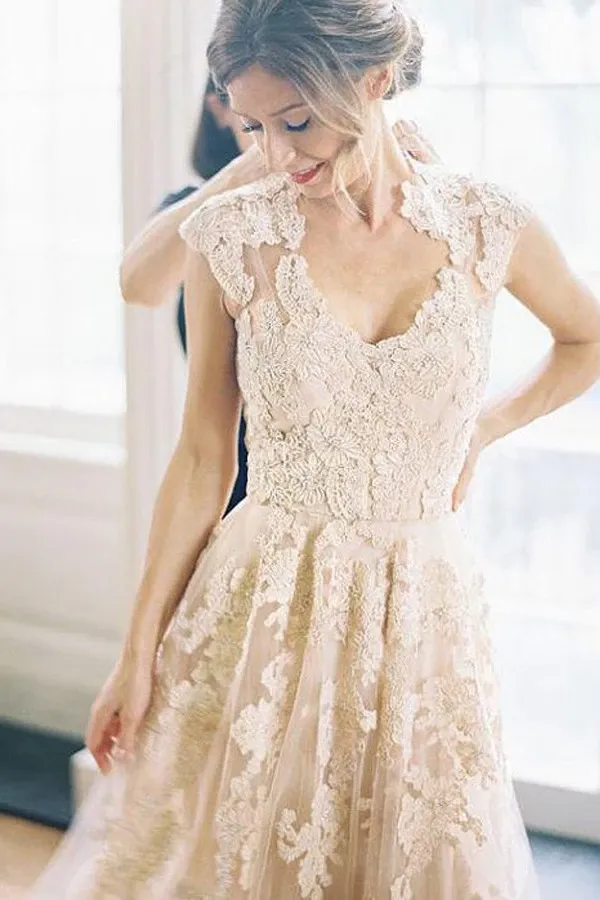 Anneprom High Quality V-Neck Sleeveless Floor-Length Wedding Dress With Lace APW0022