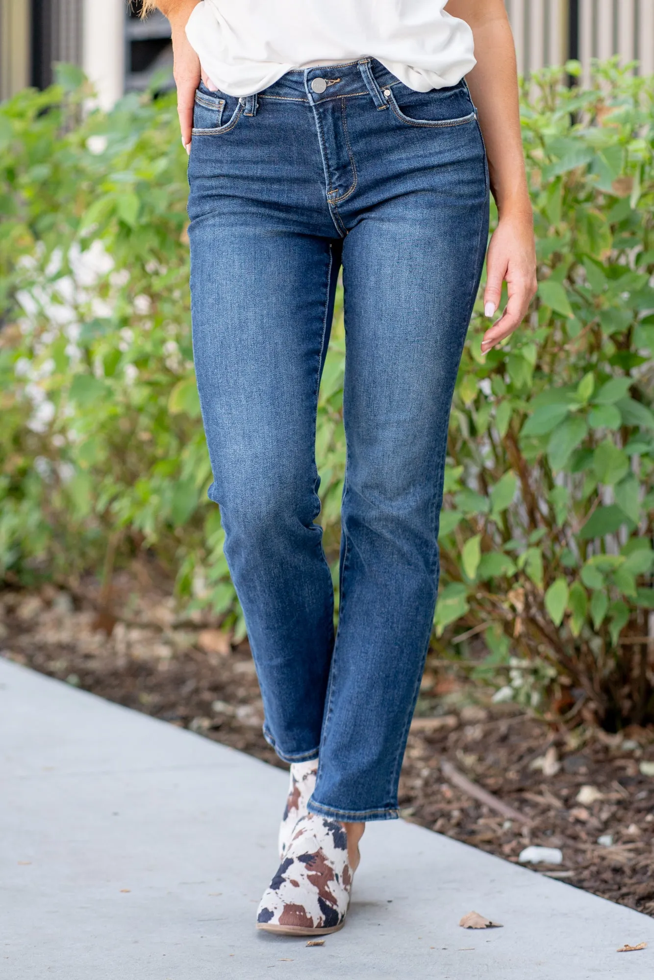 Ava High Rise Ankle Straight Fit