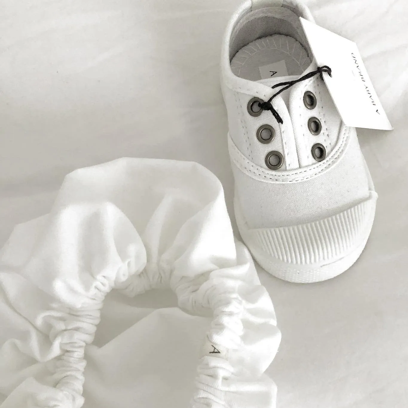 Caro Canvas Pump Shoes with Rubber Sole (White)