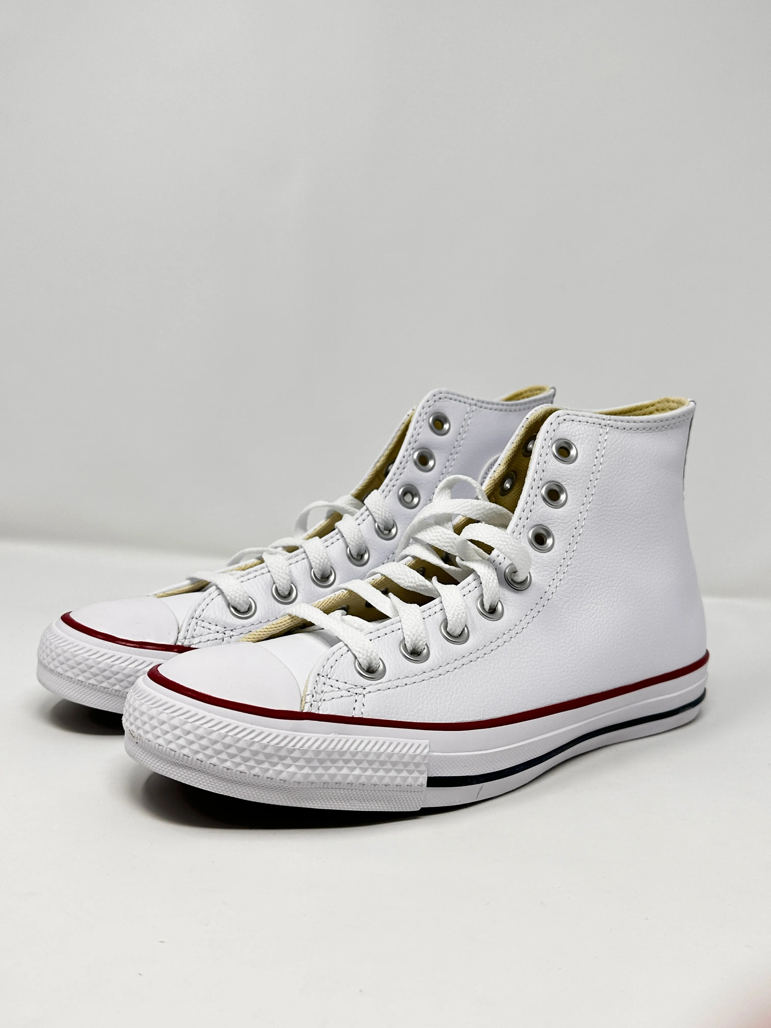 Converse - New Chuck Taylor All White 8.5 Women / 6.5 Men