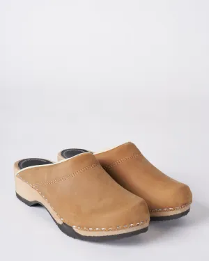 embla clog - sand nubuck