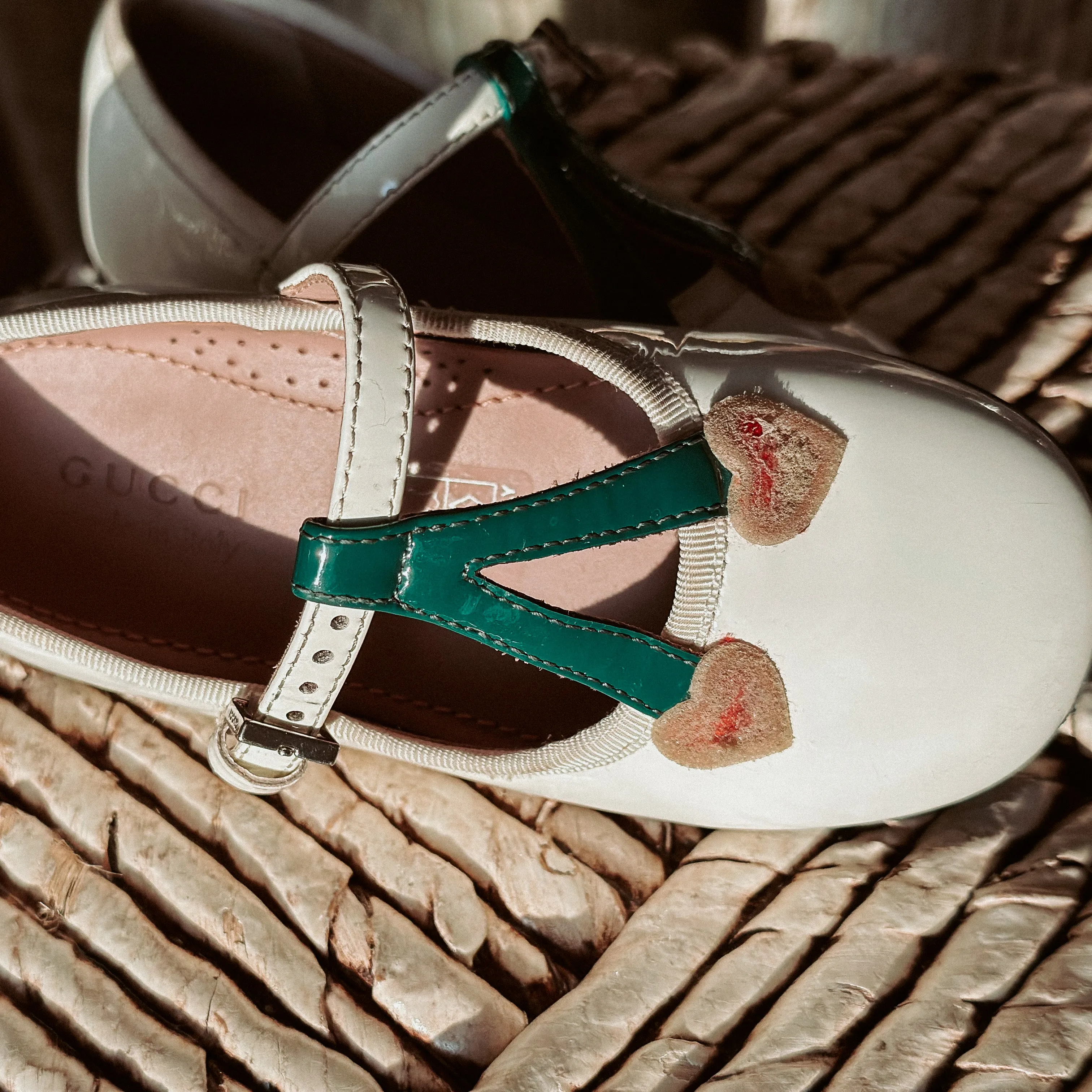 [EU22] GUCCI Baby Patent Leather Cherry Mary Janes