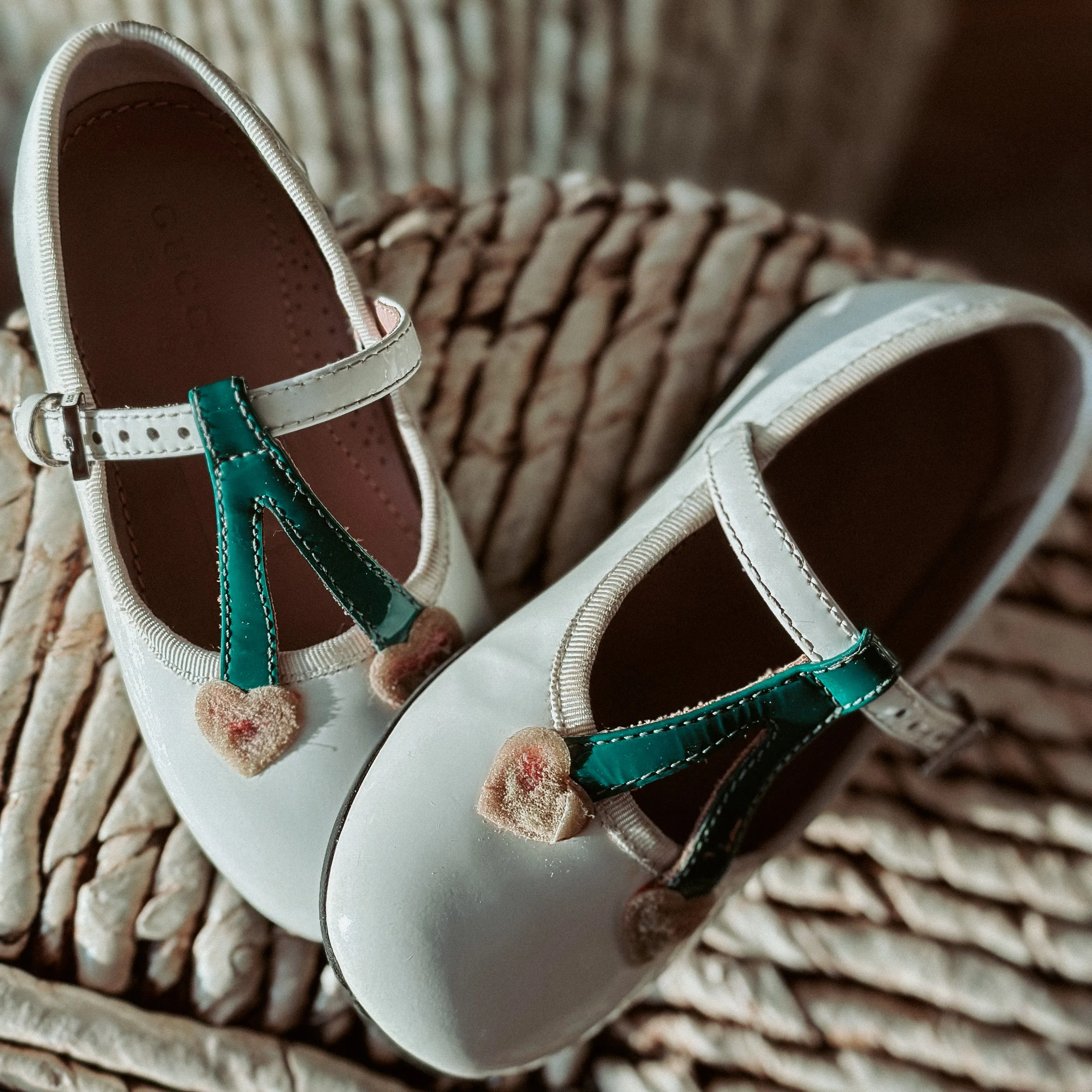 [EU22] GUCCI Baby Patent Leather Cherry Mary Janes