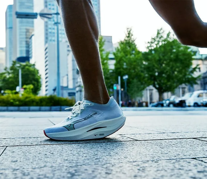 Mizuno - Wave Rebellion Pro 2