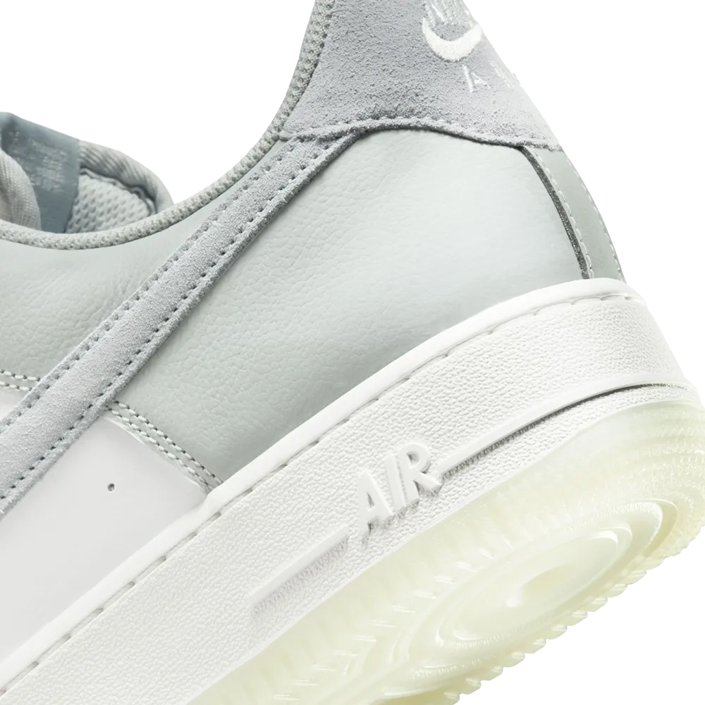 Nike Air Force 1 '07 LV8 Men's Shoes