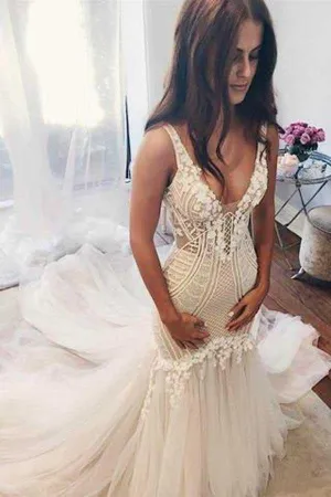 Roycebridal Gorgeous Ivory Tulle Mermaid V-Neck Lace Sleeveless Wedding Dresses, MW156