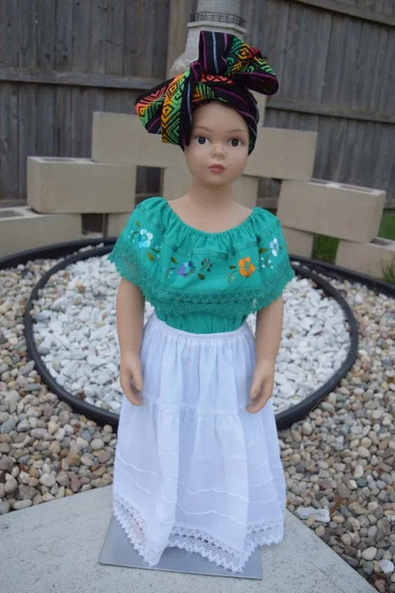 Size 1T Traje Nina 12 de Diciembre - Indita / Children set