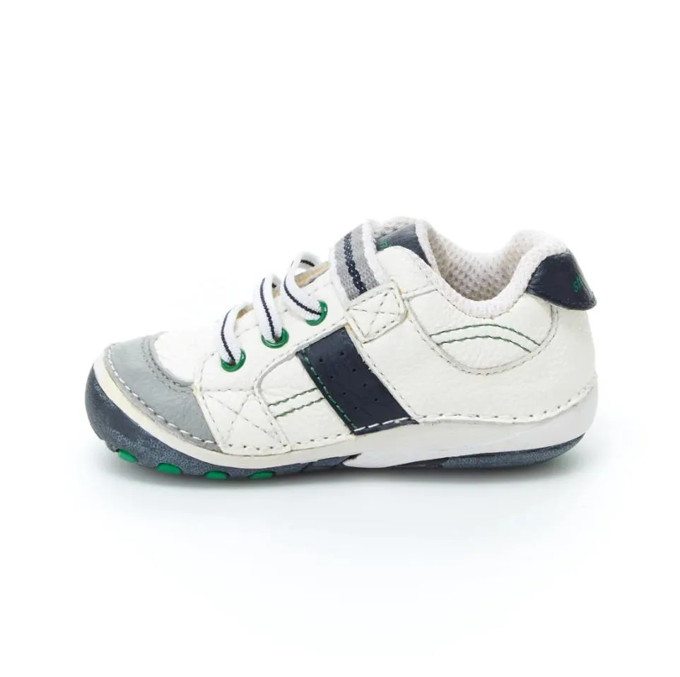 Stride Rite Artie Sneaker