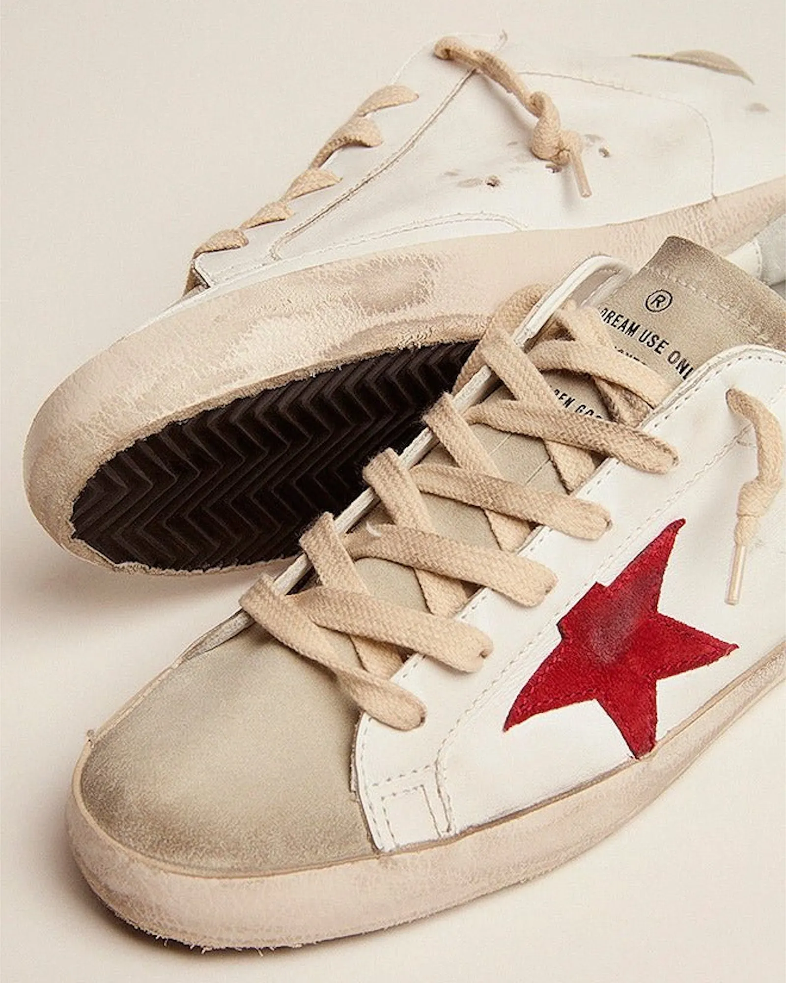 super-star suede star spur and heel - white/ice/red