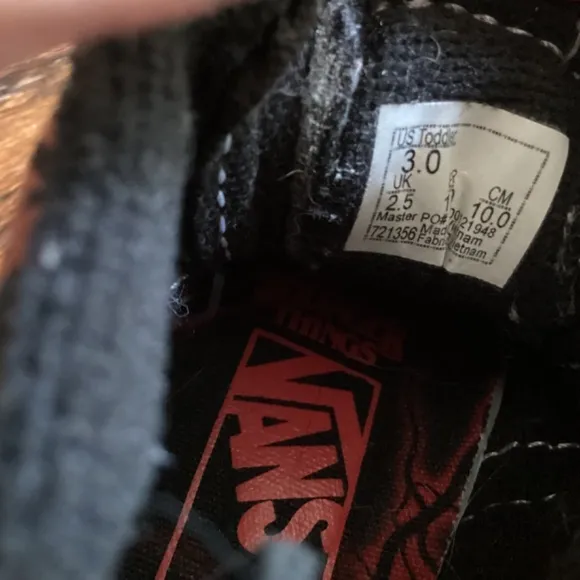 Vans Off The Wall Stranger Things SK8 Hi Zip High Top Shoe (Kids/Infant Size)