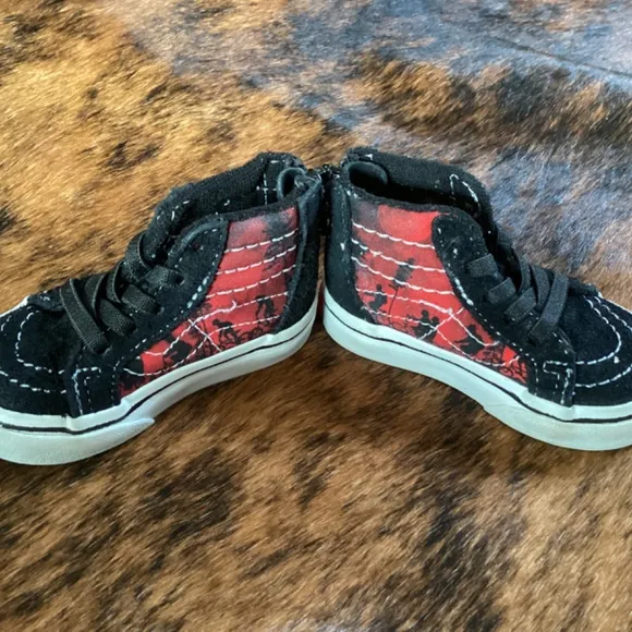 Vans Off The Wall Stranger Things SK8 Hi Zip High Top Shoe (Kids/Infant Size)