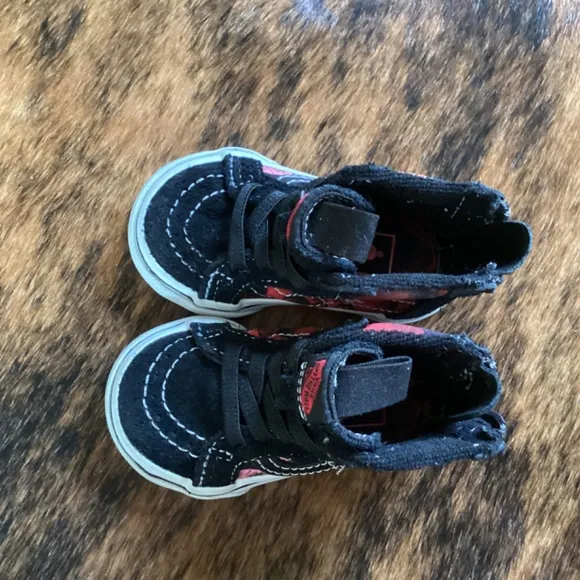 Vans Off The Wall Stranger Things SK8 Hi Zip High Top Shoe (Kids/Infant Size)
