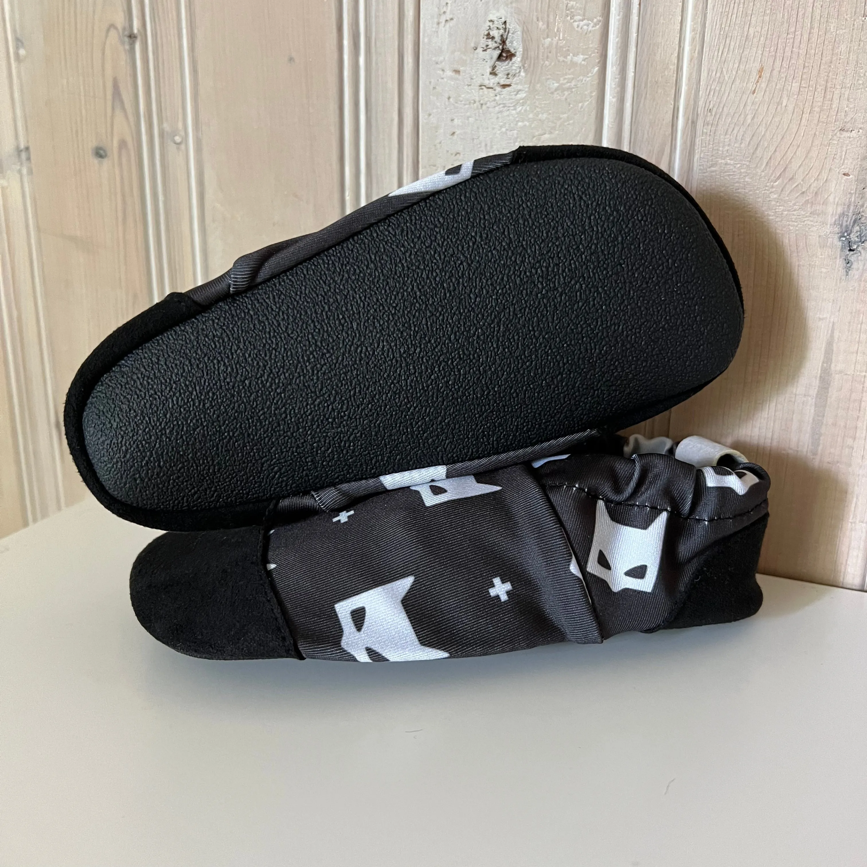 Water shoes - Bat Mask