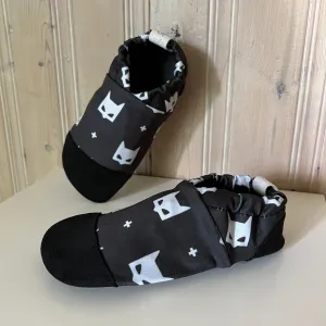 Water shoes - Bat Mask