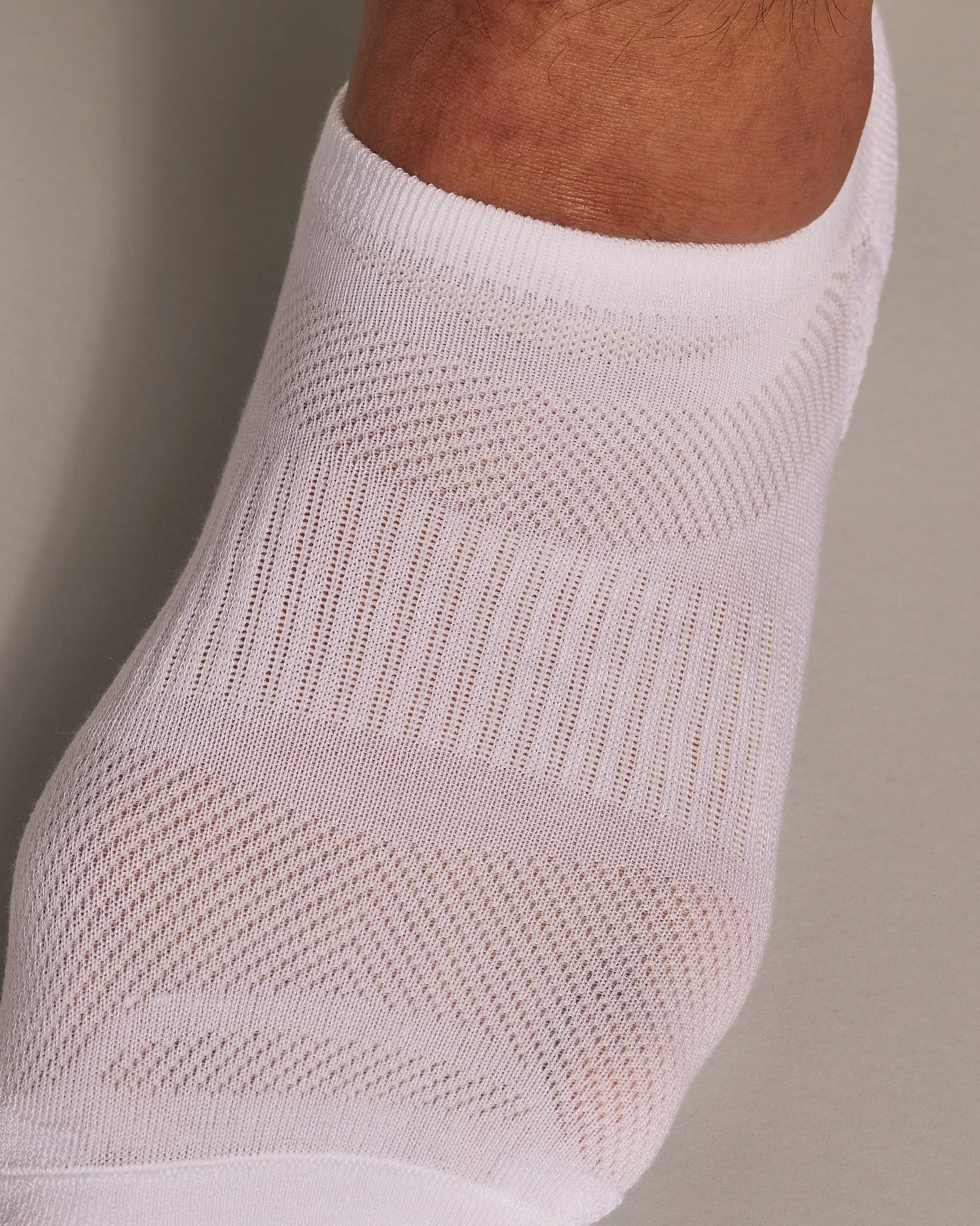 White No Show Socks 6-Pack 2.0