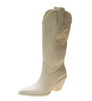 Women's Knee-High Leather Cowboy Boots: A Winter Essential