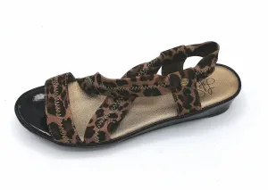 WOMENS SIZE 7M - LIFE STRIDE, Soft System Sandals NWOB B26